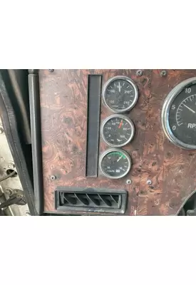 International 9400 Dash Assembly