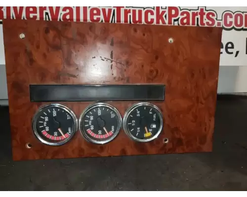 International 9400 Dash Assembly