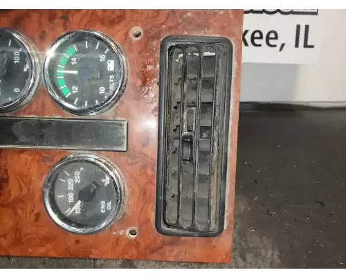 International 9400 Dash Assembly