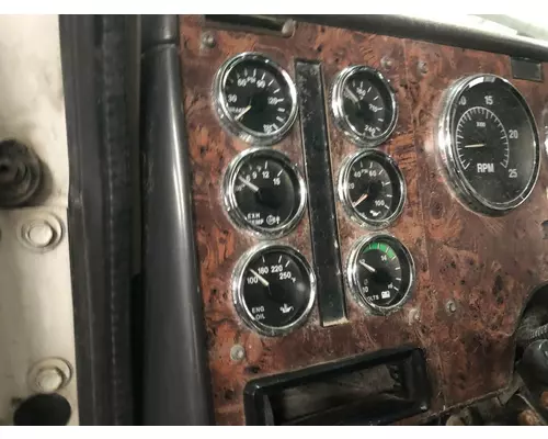 International 9400 Dash Panel