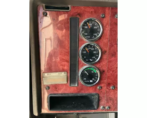 International 9400 Dash Panel