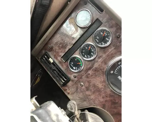 International 9400 Dash Panel