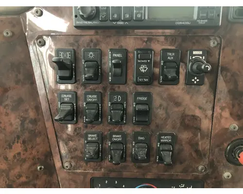 Dash Panel International 9400 Vander Haags Inc CB