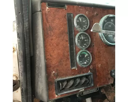 International 9400 Dash Panel