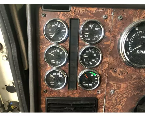 International 9400 Dash Panel