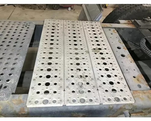 International 9400 Deckplate