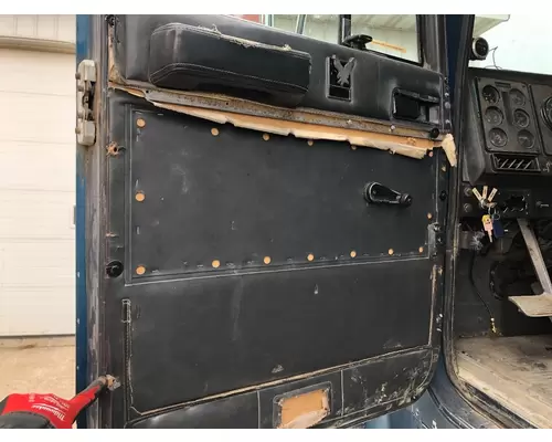 International 9400 Door Interior Panel