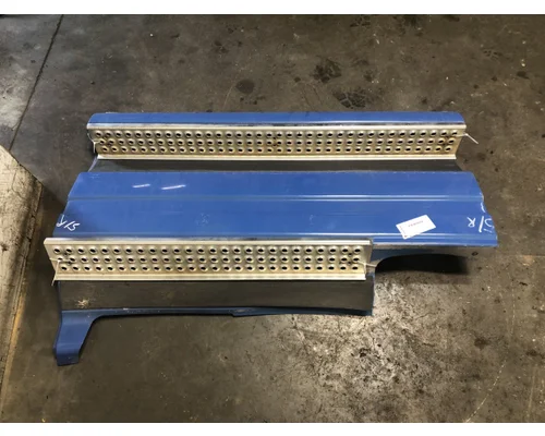 International 9400 Fairing (Side)