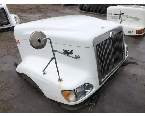 International 9400 Hood