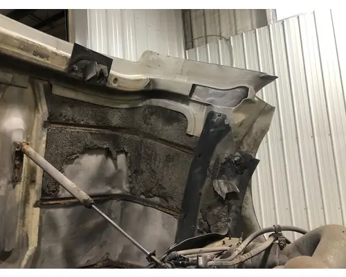 International 9400 Hood