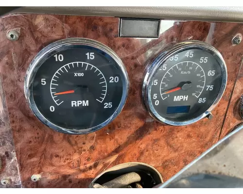 International 9400 Instrument Cluster