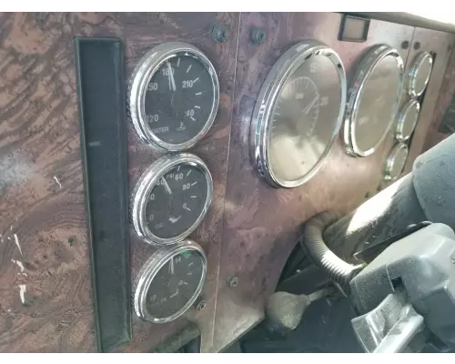 International 9400 Instrument Cluster