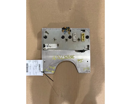 International 9400 Instrument Cluster
