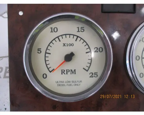 International 9400 Instrument Cluster