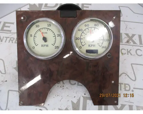 International 9400 Instrument Cluster