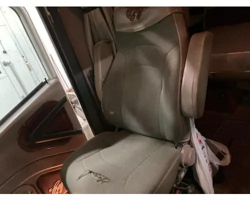 International 9400 Seat (non-Suspension)
