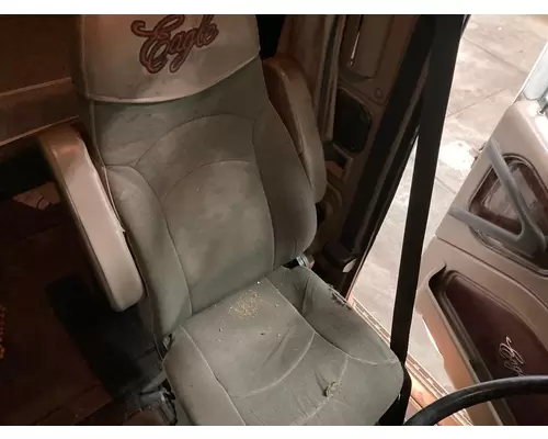 International 9400 Seat (non-Suspension)