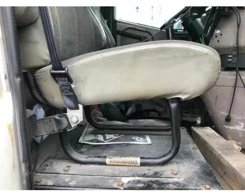 International 9400 Seat (non-Suspension)