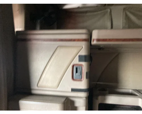 International 9400 Sleeper Cabinets