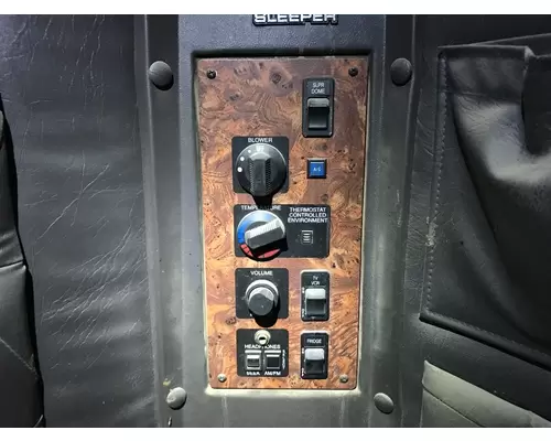 International 9400 Sleeper Controls