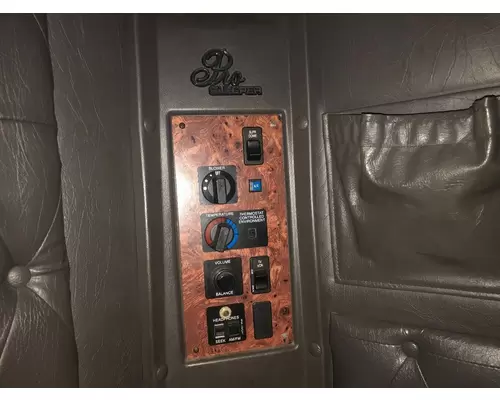 International 9400 Sleeper Controls