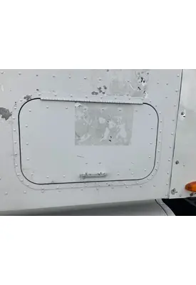 International 9400 Sleeper Door