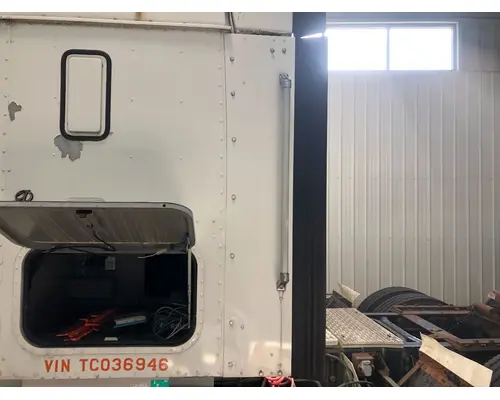 International 9400 Sleeper Fairing