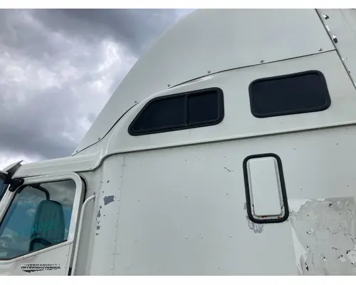 International 9400 Sleeper Window