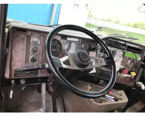 International 9400 Steering Column