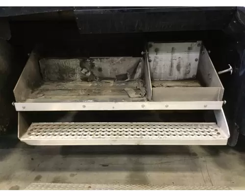 International 9400 Tool Box