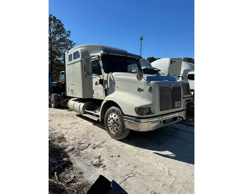 Complete Vehicle INTERNATIONAL 9400I B &amp; W  Truck Center