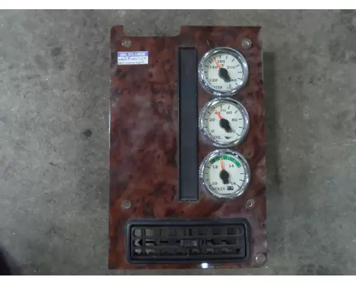 Dash Pad INTERNATIONAL 9400I Valley Truck - Grand Rapids