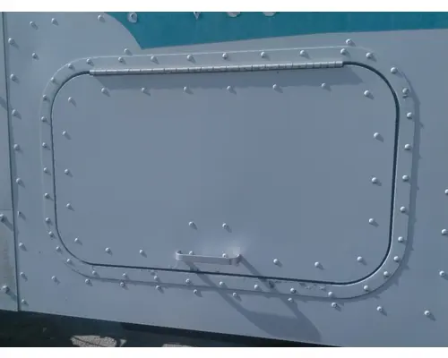 Running Board INTERNATIONAL 9400I LKQ Heavy Truck - Tampa