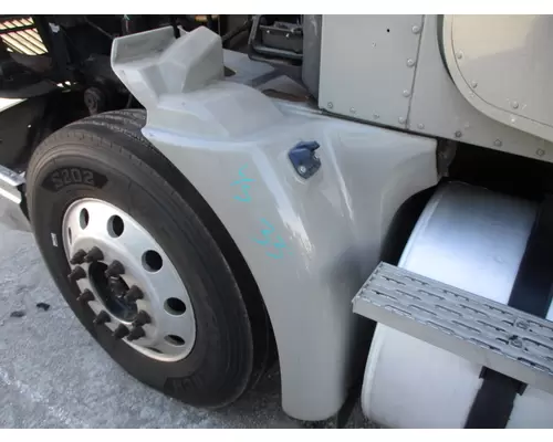 Fender Extension INTERNATIONAL 9400I LKQ Heavy Truck - Tampa