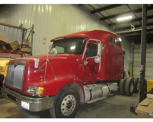 Hood INTERNATIONAL 9400I Lund Truck Parts