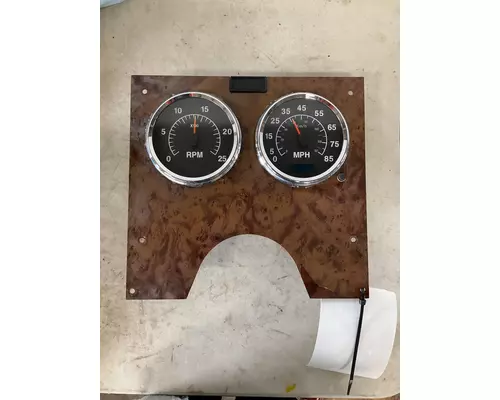 Instrument Cluster INTERNATIONAL 9400I Valley Truck - Grand Rapids