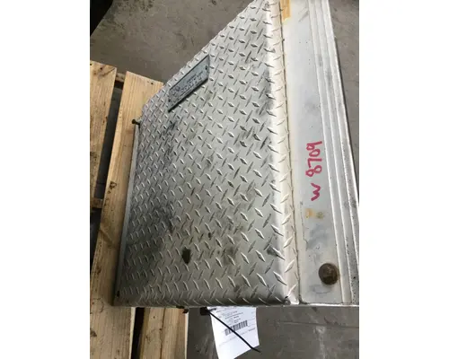 Tool Box INTERNATIONAL 9400I LKQ Evans Heavy Truck Parts