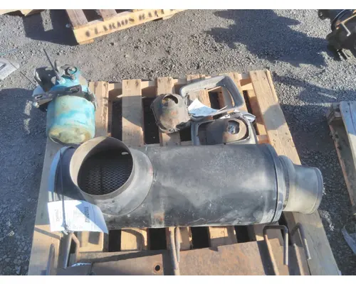 Air Cleaner INTERNATIONAL 9670 LKQ KC Truck Parts - Inland Empire
