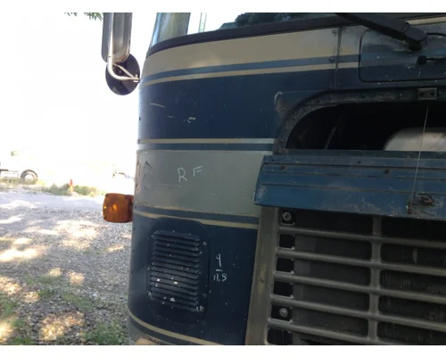 International 9670 Cab Exterior Panel