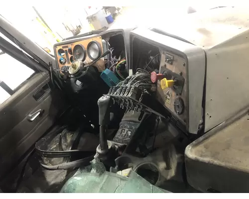 International 9670 Dash Assembly