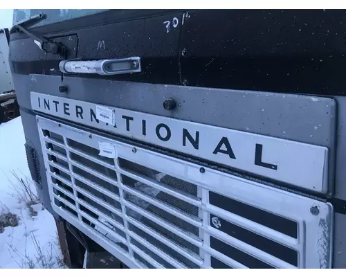 International 9670 Grille