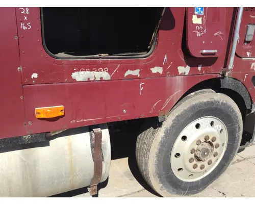 International 9700 Cab Exterior Panel