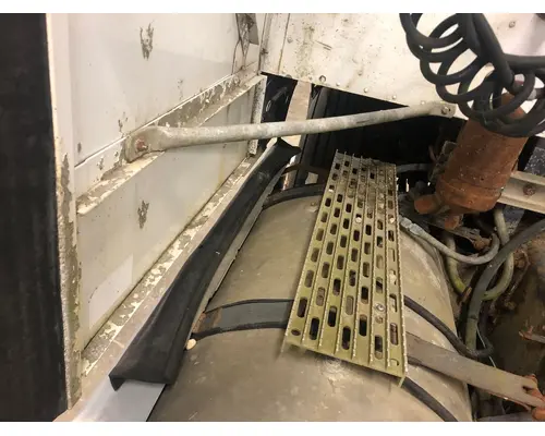 International 9700 Sleeper Fairing