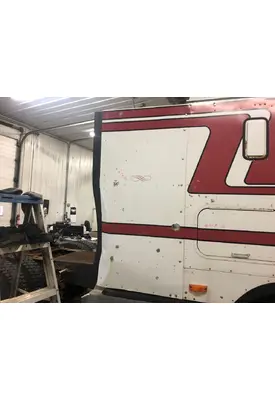 International 9700 Sleeper Fairing