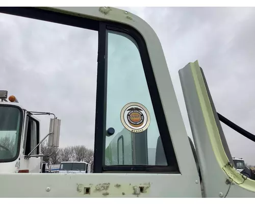 Door Vent Glass, Front International 9800 Vander Haags Inc Sp