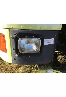 International 9800 Headlamp Assembly