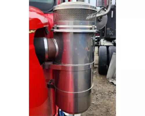 International 9900I Air Cleaner