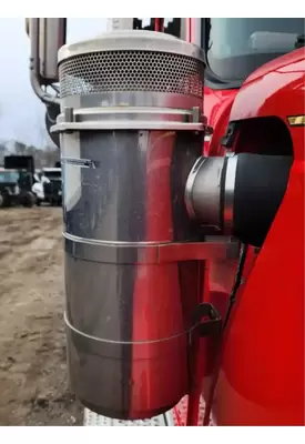 International 9900I Air Cleaner