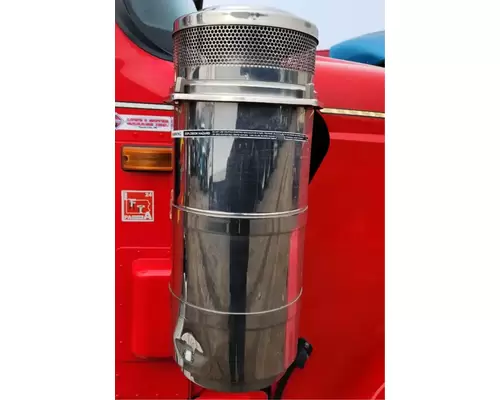 International 9900I Air Cleaner