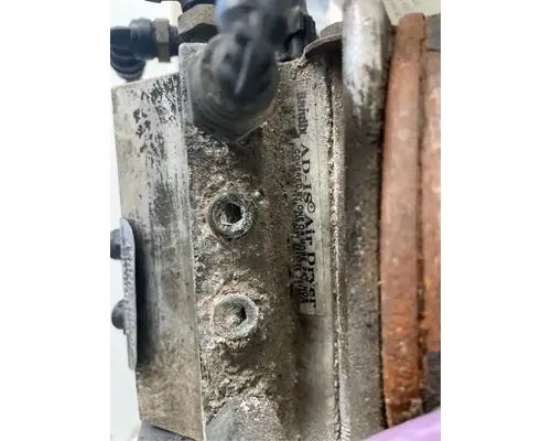 International 9900I Air Drier